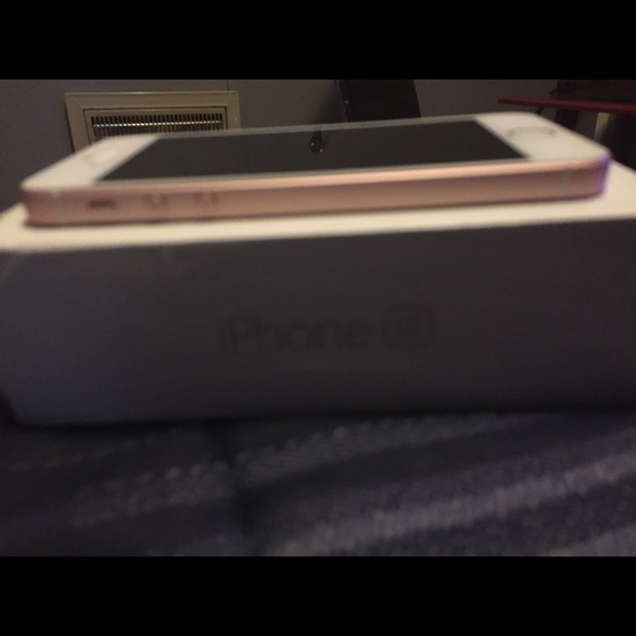 iPhone se - Picture 5 of 7